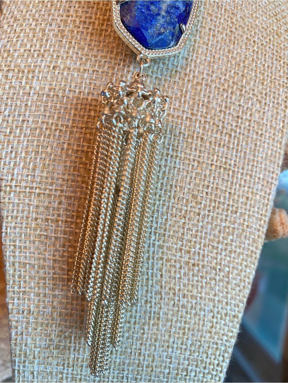 Kendra Scott Necklace - Picture 5 of 8